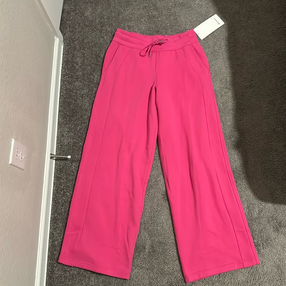 lululemon scuba mid rise wide leg pant SONIC PINK